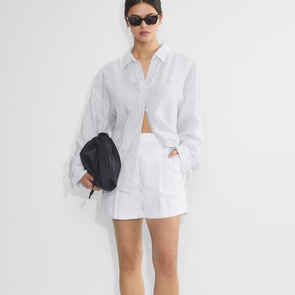 Aritzia Pants - Effortless linen short (7”)